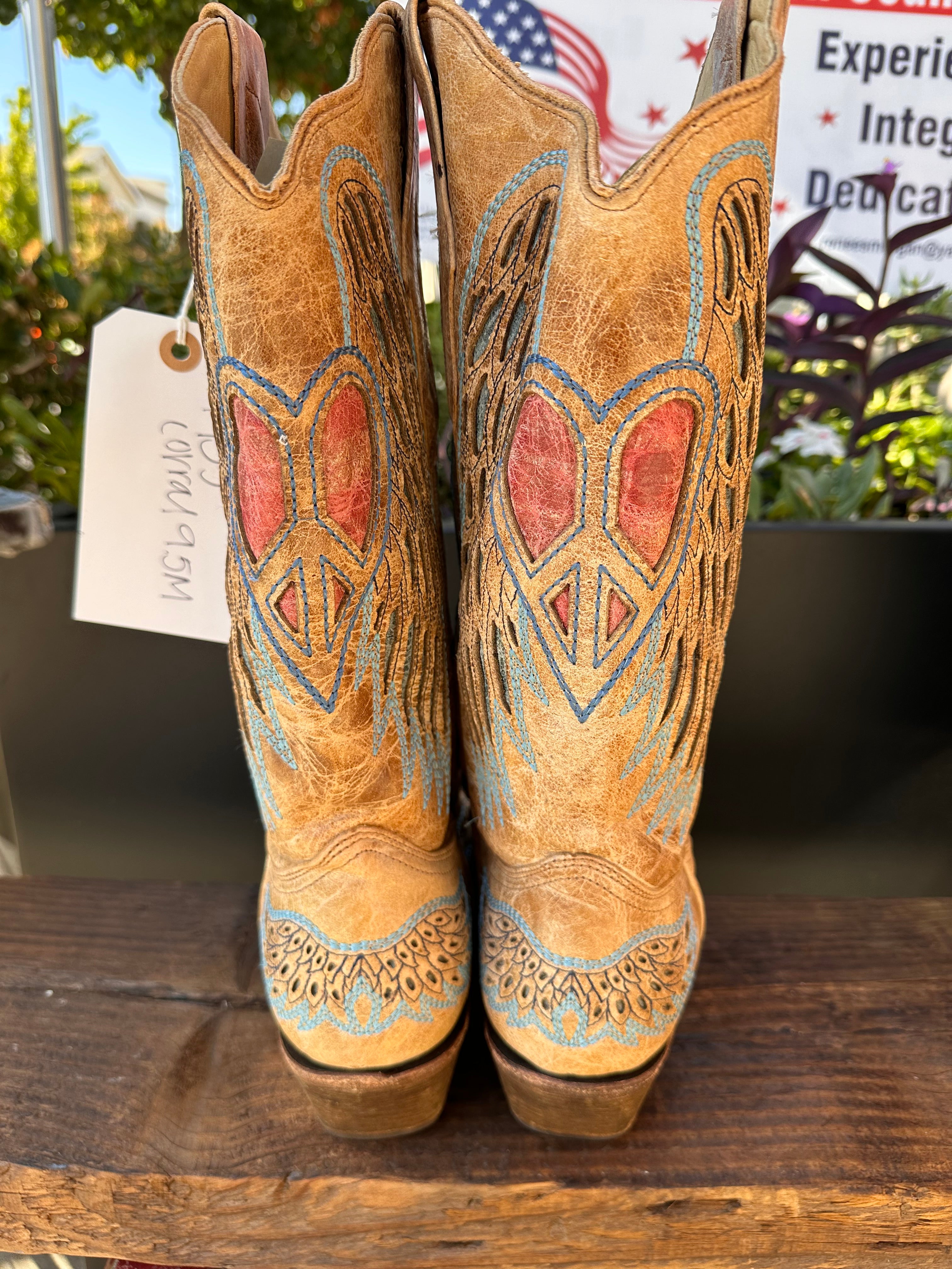 Resale Deals Corral Heart Angel Wing Cowgirl Boots Snip Toe Size 9.5 1935