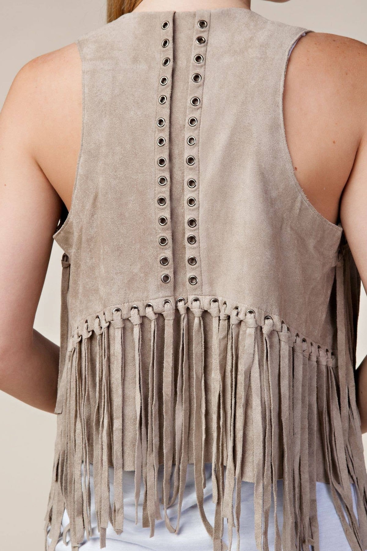 Fringe Vest with Eyelets: Camel / L