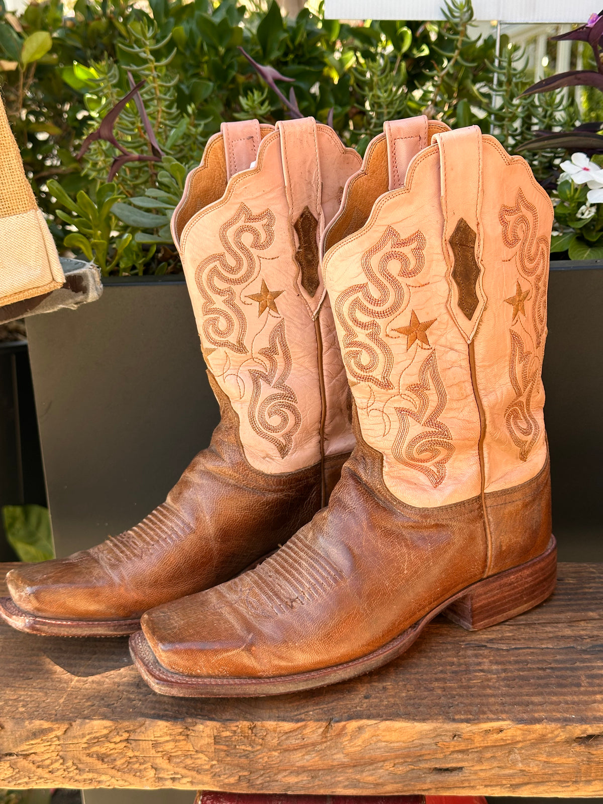 Resale Deals 1883 by Lucchese 2000 Brown/Pink Western Cowgirl Boots Size 9C