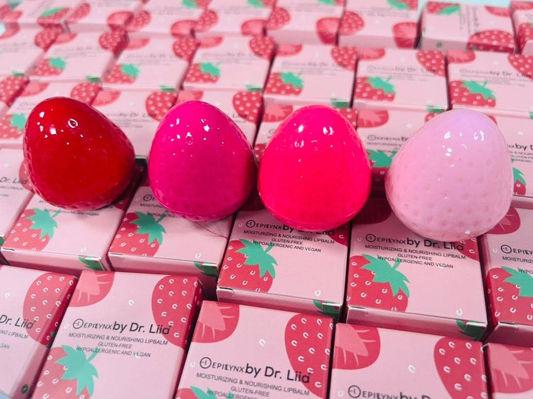 Moisturizing and Nourishing Lip Balm: # 4 strawberry