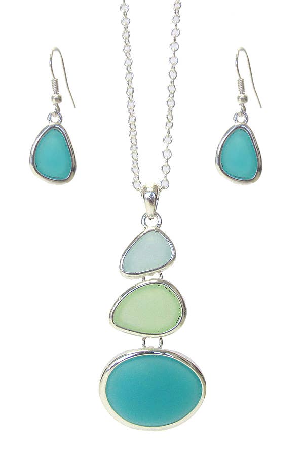 ( T045 )  SEA GLASS  NECKLACE SET