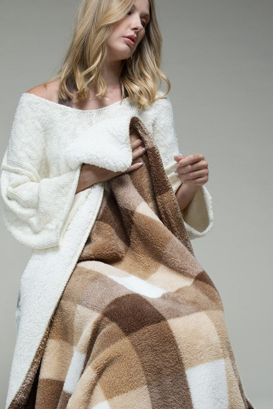 Butter Cookie Plaid Sherpa Throw Blanket