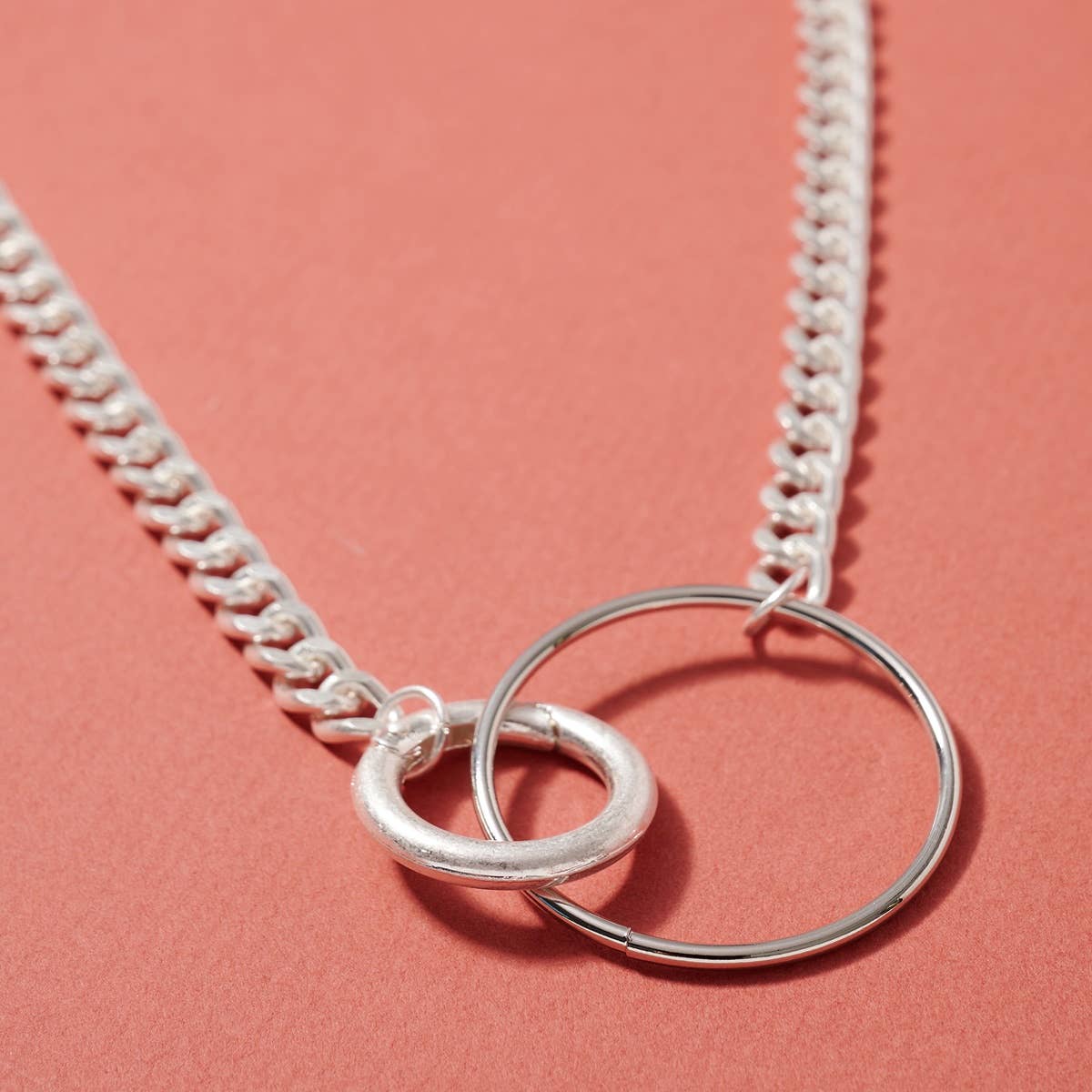 Linked Rings Charms Metal Necklace