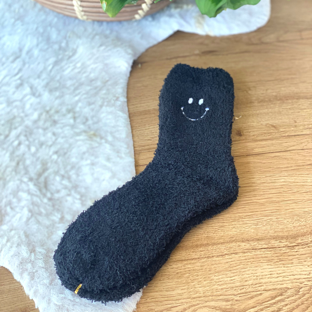 Smiles Fuzzy Socks-Black