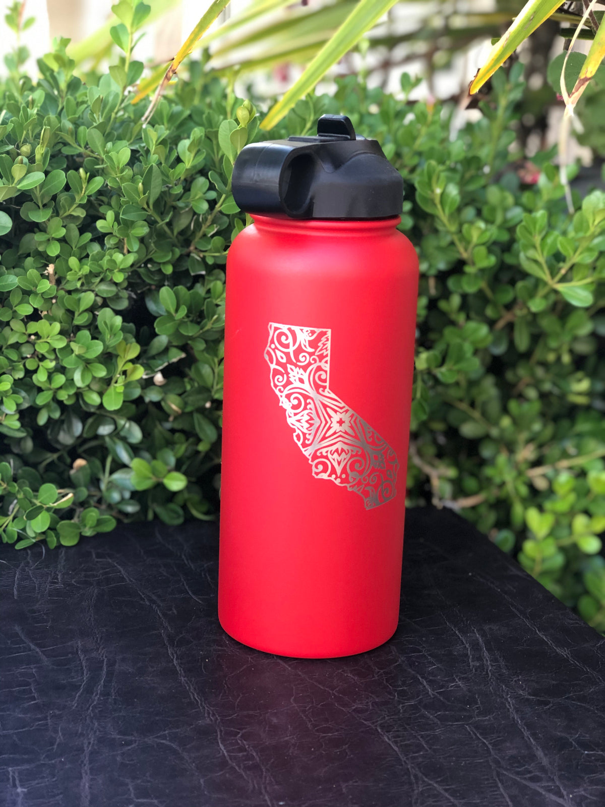 California Engraved State Water Bottle 32 Oz.